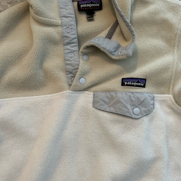 Patagonia pullover nude and white size small - Picture 2 of 2